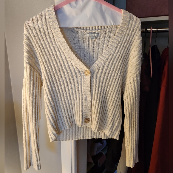 American Eagle Sweater - Picture 2 of 4